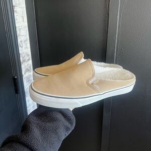Vans Asher Women's Sherpa-Lined Suede Mule Comfort Shoes Size: 9